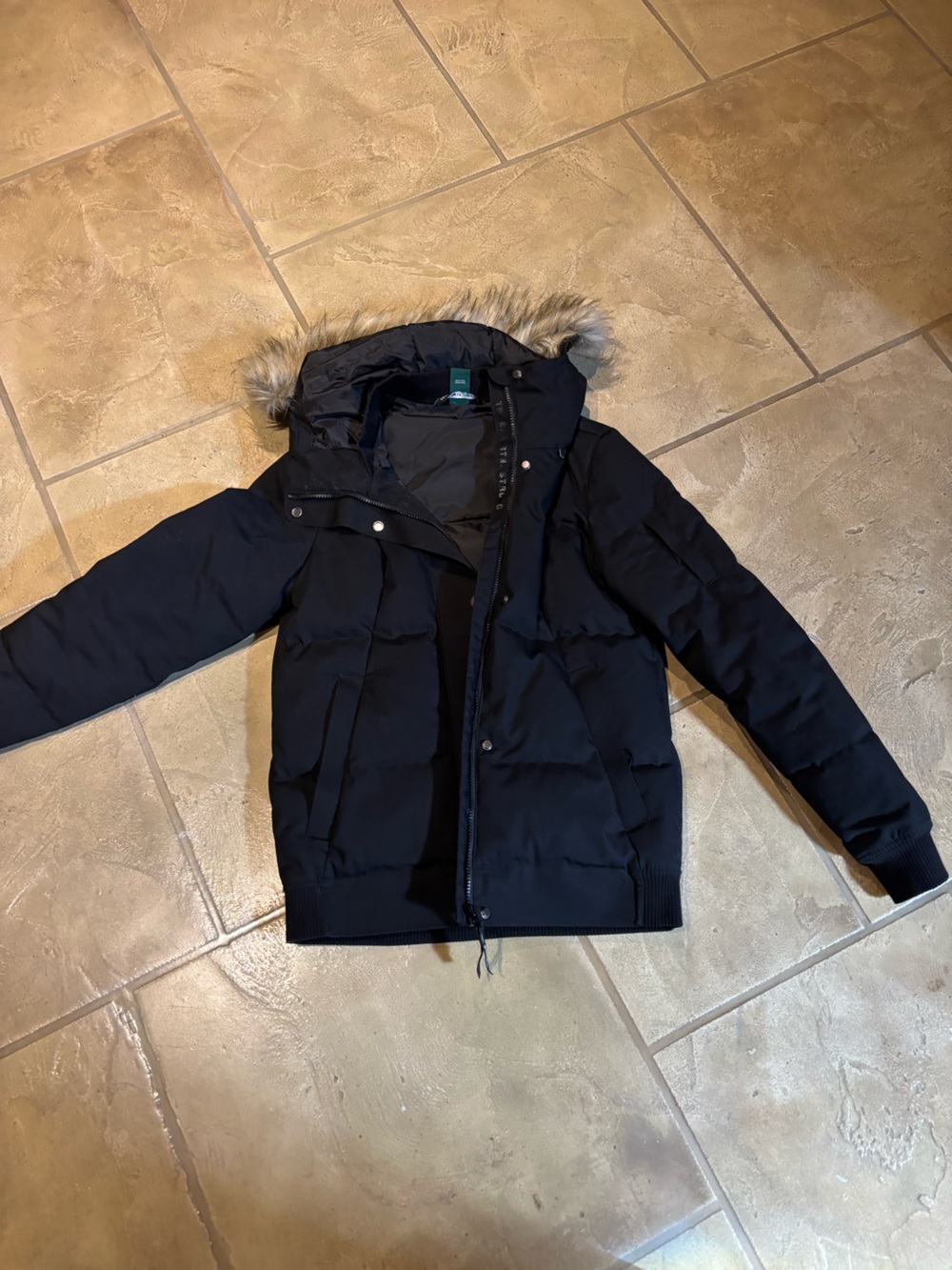 WOODS Women's Black Ski Puffer Jacket with Faux-Fur Trim Hood